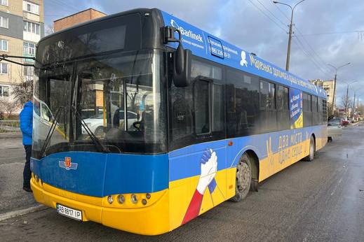 Winnica przekazała kielecki autobus mieszkańcom wyzwolonej Bałakliji