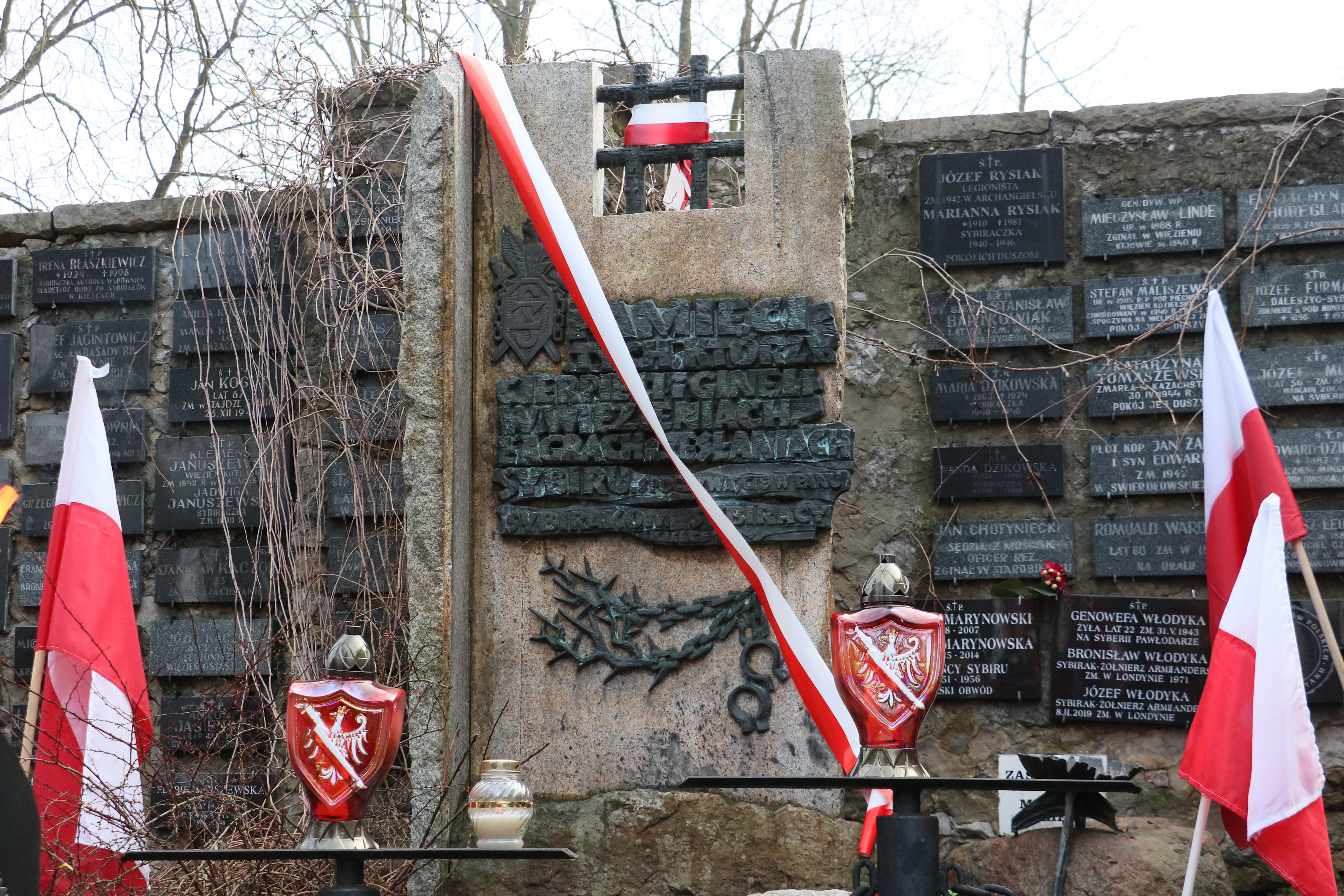Pomnik Sybiraków na Cmentarzu Starym w Kielcach