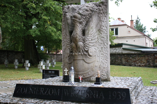 Pomnik Żołnierzy Września 1939 roku na Cmentarzu Wojska Polskiego