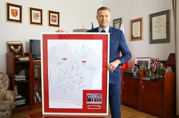 Fanty od prezydenta Kielc na licytację WOŚP
