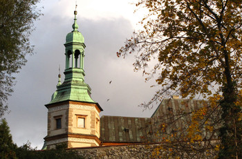 Pałacowa wieża od strony ul. Staszica
