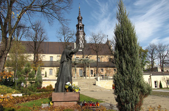 Katedra od strony południowej z placu Jana Pawła II